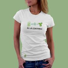 Resultado de imagem para imagens de camisetas feitas de garrafas PET