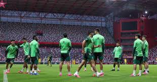 ¡Con un '11' de lujo! Javier Aguirre pone a lo mejor ante Serbia