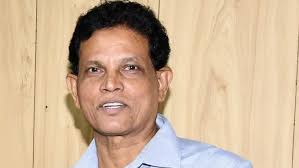 తెలంగాణ విద్యా కమిషన్‌ ఛైర్మన్ ఆకునూరి మురళి రాజీనామా