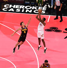 Cavs Terrassés par les Hawks : Mitchell Brille, Mais Atlanta Gagne!