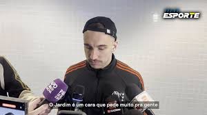 Léo Ortiz analisa vitória e estilo de jogo do Fla com Leonardo Jardim