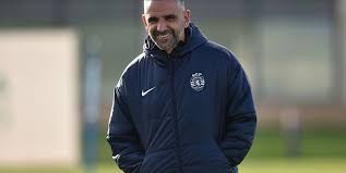 Rui Borges vai mexer no onze, mas não muito...(fotos)