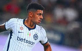 Ex-Botafogo, Luís Henrique projeta duelo contra a Roma em clássico italiano