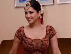 SUNNY LEONE HD SEXY PHOTOS के लिए चित्र परिणाम