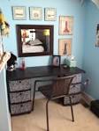 DIY make-up vanity table -