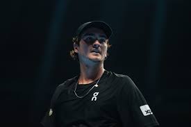 João Fonseca enfrenta Tsitsipas, ex-top 3, na estreia do Masters 1000 de Montreal