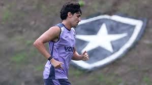 Mansur elogia contratação de Ferraresi no Botafogo: 'Faz muito sentido em termos táticos também'