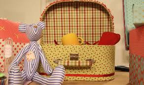 Resultado de imagem para MODELO DE MALETA DE CADERNO EM EVA 0O