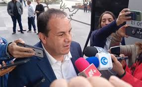 Cuauhtémoc Blanco niega que su esposa haya sido detenida en EU y asegura está con sus hijos