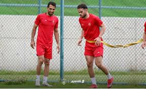 اوستون اورونوف ۲ بازی ابتدایی پرسپولیس در لیگ برتر را از دست می‌دهد