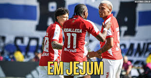 Oscilante e com jejum de quatro jogos: veja como chega o Santa Fe para enfrentar o Corinthians