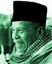 Ketua Dewan Dakwah Islamiyah Indonesia (DDII) Adian Husaini mengaku merasa sedih, apabila ada yang mencoba menyeret Buya Hamka kepada pluralisme agama. - hamka
