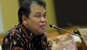 Calon hakim konstitusi Arief Hidayat terpilih gantikan Mahfud MD di Mahkamah Konstitusi melalui voting di DPR, Senin 4 Maret 2013. (ANTARA) - 195073_calon-hakim-konstitusi-arief-hidayat_663_382