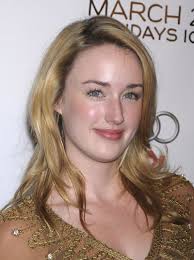 Quelle: http://www.thecelebrityhaircuts.com/ashl...<b>ashley-johnson</b>/ - 60q1-wr-a1d5