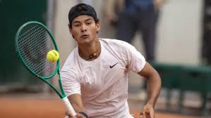 Guto Miguel bate nº 285 do mundo e dispara 100 posições no ranking da ATP