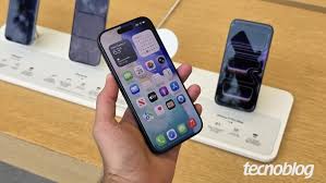 iPhone pode ganhar suporte a sideloading no Brasil com iOS 26.5