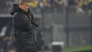 Peñarol vs. Racing en Copa: Aguirre Enciende la Ilusión Aurinegra - Imagen principal del artículo