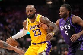 Free Agent Notes: LeBron, Harden, Mamukelashvili, Martin