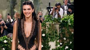 Kendall Jenner Reveals Details About Losing Her Virginity