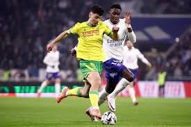 En quête de points et d’un déclic à la maison, le FC Nantes reçoit le leader Lensois . Sport