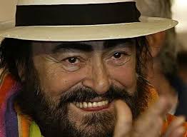 Guests gave the tenor one last standing ovation as Panis Angelicus, the 1978 duet Pavarotti sang with his father, Fernando, inside Modena&#39;s Duomo came to a ... - Pavarotti