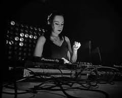 Imagen de Paula techno DJ