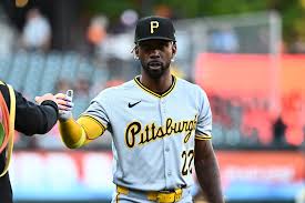 Rangers, Andrew McCutchen Agree To Minor League Deal