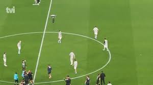 Monumental assobiadela em Alvalade após o apito final