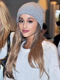 Hasil gambar untuk ariana grande