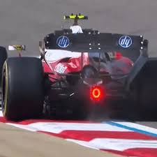 Pole Position: Asa 'macarena' da Ferrari, alerta na Audi e Mercedes na frente em teste