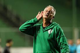 Lisca surge como favorito para assumir comando técnico do Santa Cruz | Ge
