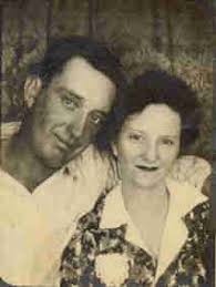 John William Haddock married Lue McDermett, Elbert Haddock married Della Avery and Essie Haddock married Melford T. Bullock. They lived in Lubbock, TX, ... - bullockmedfordessie