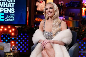 RHOBH’s Erika Jayne Faces Backlash Over Relationship for This Reason