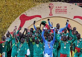 La CAF revoca a Senegal el título de campeón de África y se lo da a Marruecos