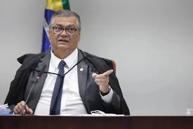 Dino derruba decisão do STJ e mantém criminoso do PCC na prisão
