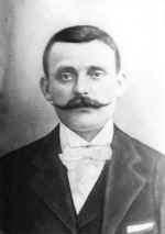 The ancestor, Gerard Josef Hubert Stokbroekx. He was born in 1873 in Stevensweert. In 1900 he married Gertruda Bours (1874) from Susteren. - Opa