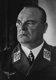 Tham mưu phó Hành quân, Bộ Chỉ huy Tối cao. Thượng tướng Walter Warlimont (1939-1944) Đại tướng Lục quân Günther Blumentritt (1942-) - WalterWarlimont