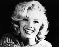 Marilyn Monroe Images?q=tbn:ANd9GcR3Ys1bph7g98FJWzZMfBizfxk83j2Yk3AuHcMYDBqJzClRZf9o