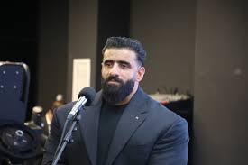 واکنش هادی چوپان به منتقدانش: «شما فقط یک بلاگر دلقک هستید»