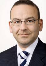 Attila Molnar, 39, ist neuer Pressesprecher bei Colt Telecom, Frankfurt. Als Leiter interne und externe Kommunikation verantwortet er darüber hinaus die ... - Molnar_-Attila