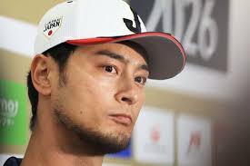 【ＷＢＣ】ダルビッシュ有が侍ジャパンの勝利を祝福 ベンチの自身のユニホームには「涙」の絵文字