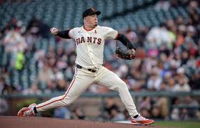 Positive signs for Giants before late-game letdown leads to loss