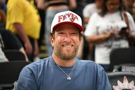 Dave Portnoy explains why he wants "Barstool Sports" to be like "Saturday Night Live"