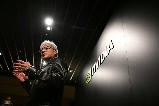 After Nvidia earnings, tech trade gets more segmented as 'all about acceleration' quote highlights AI demand; software stocks rebound, Magnificent Seven dubbed 'Lag Seven'