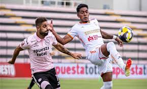 ¡Duelo de Zorros vs. Rosados! ¿Quién se hunde en la Liga1? - Imagen ilustrativa del artículo