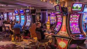 Schimbări importante privind jocurile de noroc, în România. Până la ce vârstă ar putea fi interzise