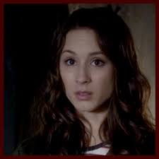 Spencer and Toby Hunt for Red Coat and Emily Runs Into Mrs DiLaurentis – New PLL Clips! - pllclips-051413