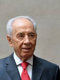 O presidente israelense, Shimon Peres, é recebido em Roma nesta terça-feira ( O presidente israelense, Shimon Peres, é recebido - peres-roma