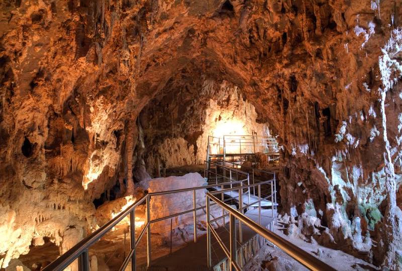 Jenolan Caves