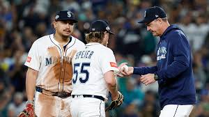 Mariners have an approach to spring training with WBC looming